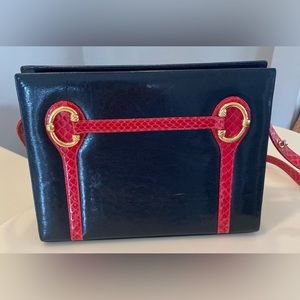 Martin Van Schaar purse. Shoulderbag. Navy and red